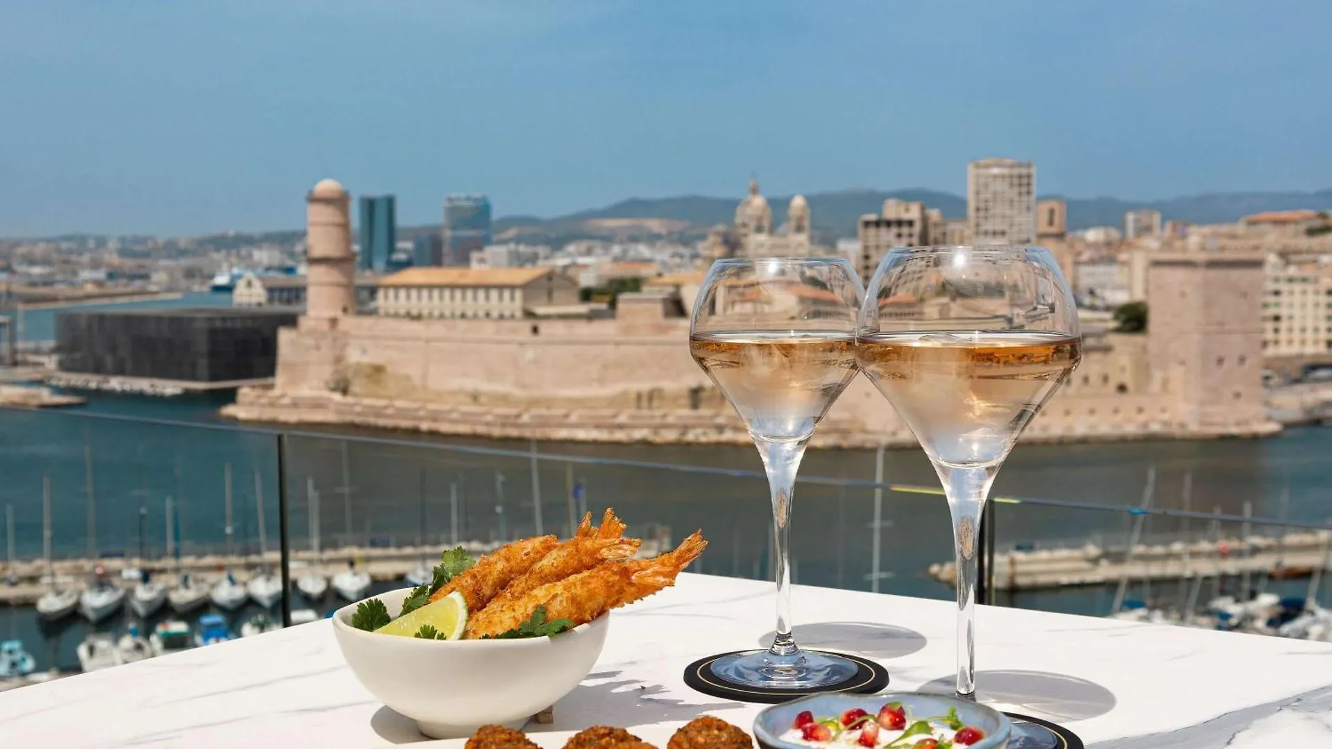 מלון Sofitel Marseille Vieux-Port