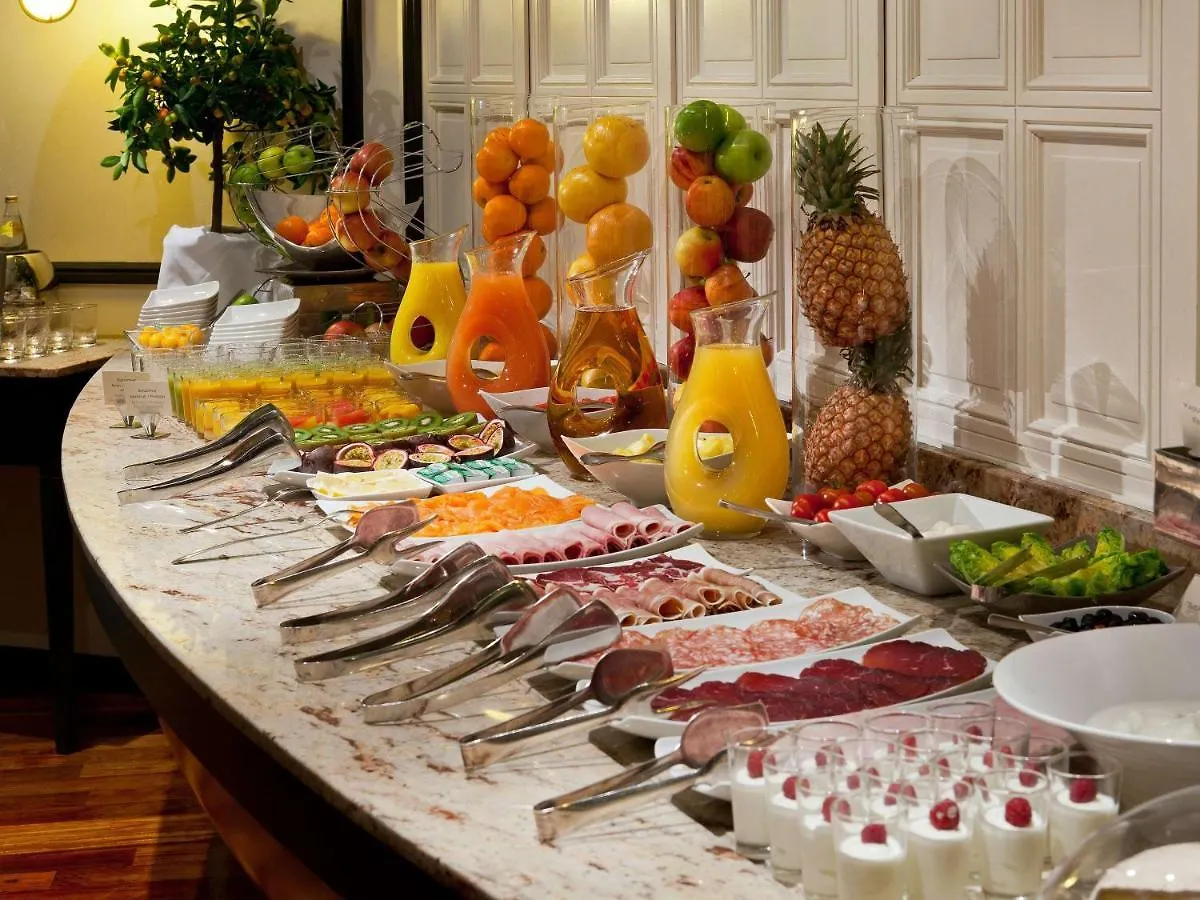 Sofitel Marseille Vieux-Port Hotel 5*,  France